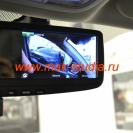 Видеорегистратор в зеркале заднего вида - камера повёрнута на водительское стекло и ведёт запись