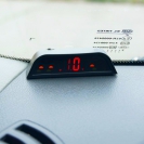 Индикатор парктроника Sho-Me Y-2630 N04 на панели автомобиля